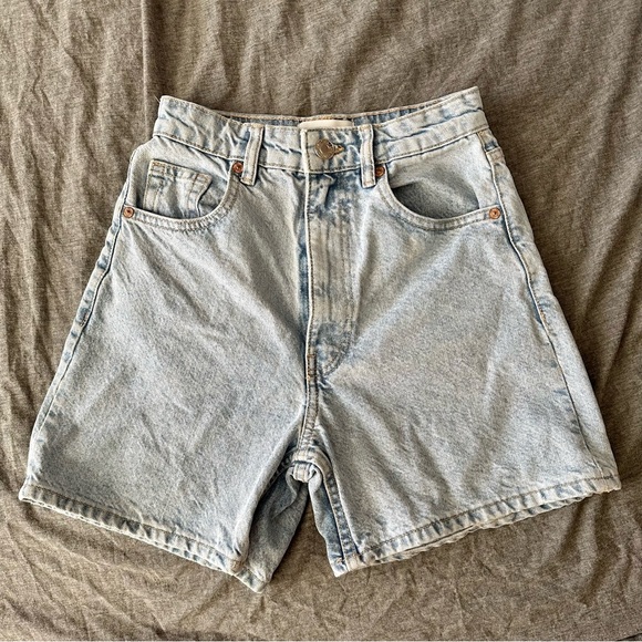 SOLD Zara Light Blue Denim Shorts S/XS - Picture 2 of 8
